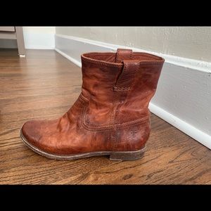 Frye bootie